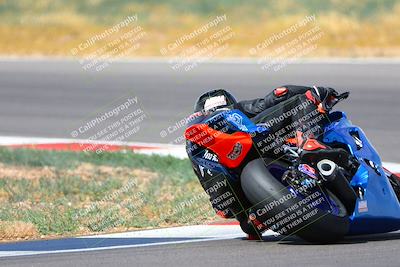 media/Apr-30-2023-CRA (Sun) [[020fcf5d43]]/Race 11-600 Expert Superbike/